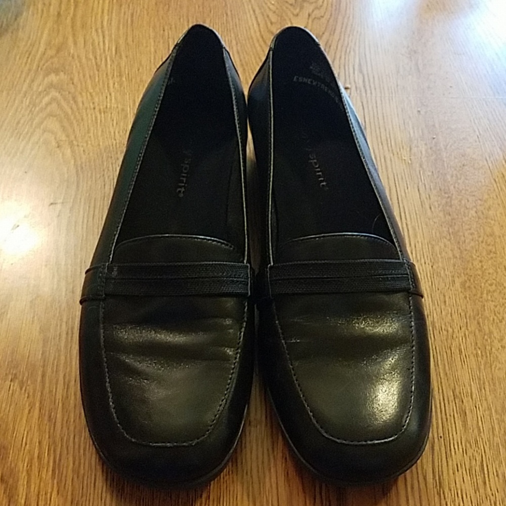 Black flats